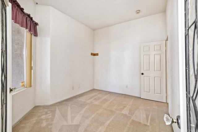 Detail Gallery Image 8 of 34 For 1789 Clydesdale Ct, Oceanside,  CA 92057 - 3 Beds | 2 Baths