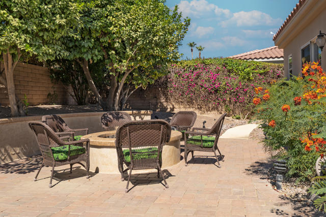 77363 Sky Mesa Lane, Indian Wells CA: https://media.crmls.org/mediaz/090c8c4d-5dbf-4595-8333-d671f1cd05cb.jpg