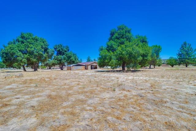 2920 Ribbonwood Rd, Boulevard CA: https://media.crmls.org/mediaz/090de715-8cc8-4e40-9cab-5c24ca6f57a3.jpg