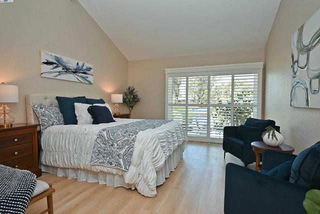 1976 Saint George Rd, Danville CA: https://media.crmls.org/mediaz/090e42e9-2766-45ac-8dbc-8886fc71e9a2.jpg