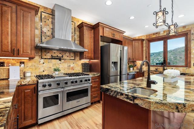 18585 Deer Valley Estates, Poway CA: https://media.crmls.org/mediaz/090e4b5b-7896-4c46-9cb3-8f51ae44caa3.jpg
