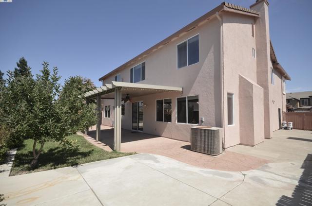 Image 36 of 39 For 9416 Lyndley Plaza Way