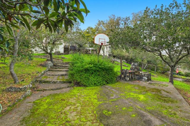 11 S Palomar Drive, Redwood City CA: https://media.crmls.org/mediaz/090f5b7c-7c25-4891-943b-940eab544f14.jpg