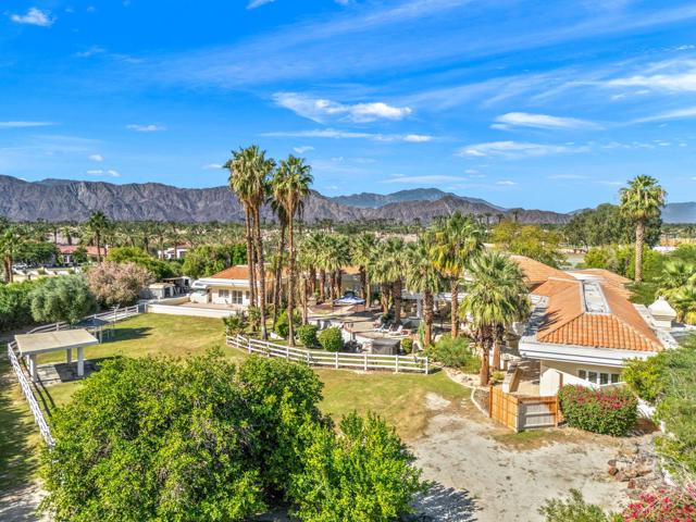 50180 Vista Montana Road, La Quinta CA: https://media.crmls.org/mediaz/090f9f79-4b9c-4de7-82f1-74f33b1a070b.jpg