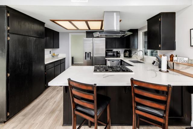 Detail Gallery Image 11 of 42 For 435 W Hawthorne St, Fallbrook,  CA 92028 - 3 Beds | 1/1 Baths