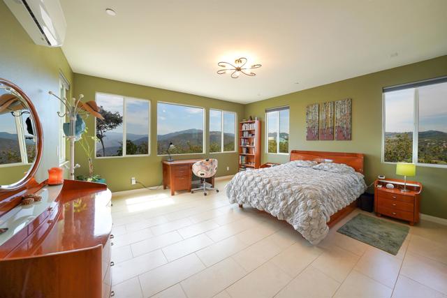 Home for Sale in Ramona