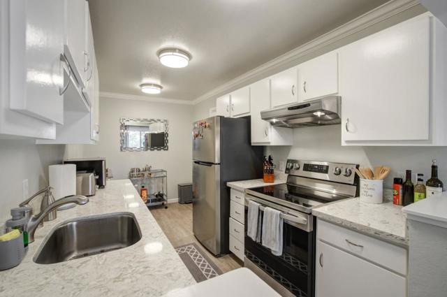 910 Beach Park Boulevard, Foster City CA: https://media.crmls.org/mediaz/09104710-c0ab-43fa-9757-306992db6ad2.jpg
