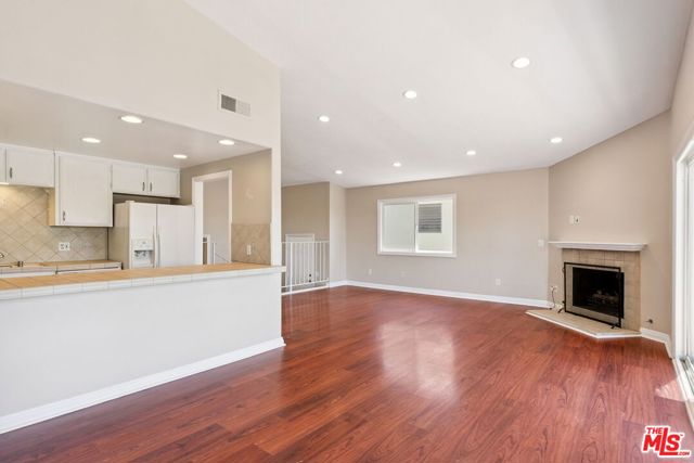25051 La Cresta Drive, Dana Point CA: https://media.crmls.org/mediaz/09113281-8262-42a2-9bbf-5c6129160516.jpg