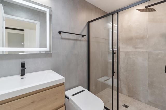 31301 San Andreas Drive, Union City CA: https://media.crmls.org/mediaz/09116aee-494e-4701-90d8-45bfd8efefbe.jpg