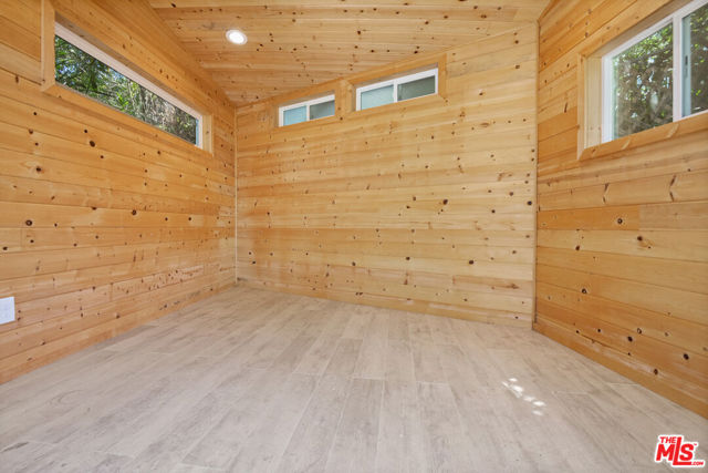 1212 Fernwood Pacific Drive, Topanga CA: https://media.crmls.org/mediaz/09118f79-b352-49aa-a86d-e3fd53d99f47.jpg