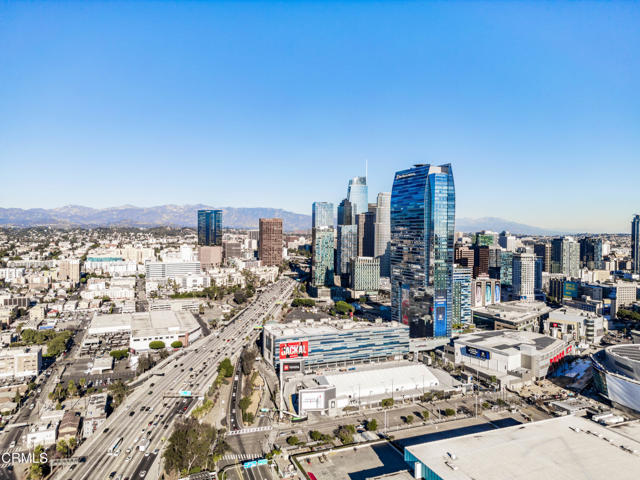 Detail Gallery Image 6 of 73 For 900 W Olympic Bld 35b,  Los Angeles,  CA 90015 - 2 Beds | 3 Baths