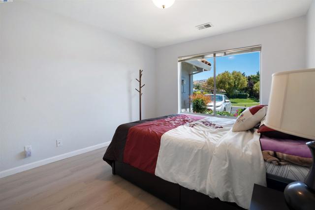 16935 Sugar Pine Dr, Morgan Hill CA: https://media.crmls.org/mediaz/09126844-1eaf-4ab4-a5f6-1c45649431a1.jpg