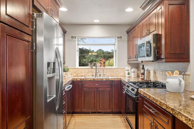Image 6 of 20 For 81 Pine Tree Avenue