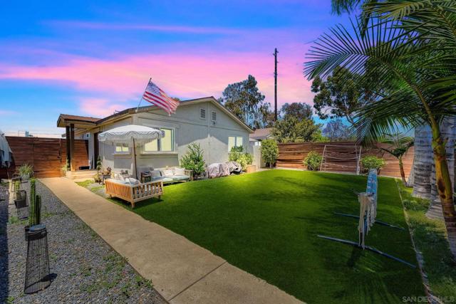 514 18 W 10th Ave, Escondido CA: https://media.crmls.org/mediaz/0914583d-bba0-4e91-bfac-2d5390d5b6ef.jpg