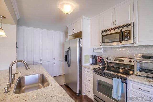 1235 Parker Place, San Diego CA: https://media.crmls.org/mediaz/09153986-a961-4824-b646-b4a30603da11.jpg
