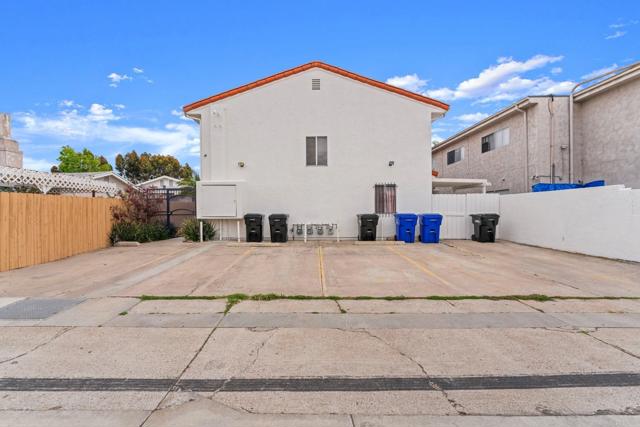 4532 Dawson Avenue, San Diego CA: https://media.crmls.org/mediaz/0916e2b6-35b0-4846-84c6-94ed45df5fae.jpg