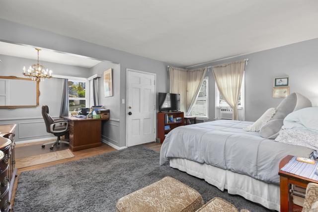 4604 Osprey, San Diego CA: https://media.crmls.org/mediaz/091743f4-0bc3-41a6-8d33-e7701ec162dc.jpg