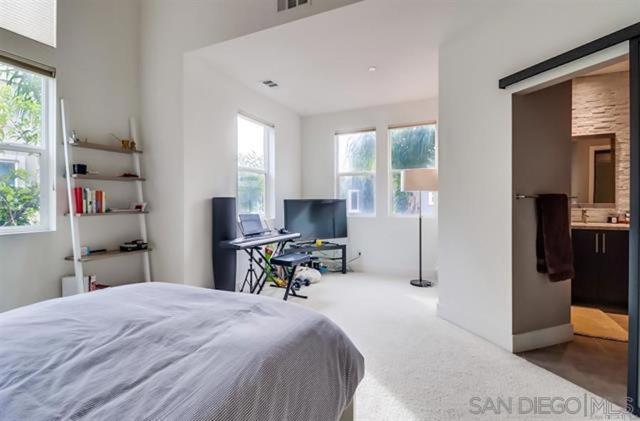 7824 Inception Way, San Diego CA: https://media.crmls.org/mediaz/091744b0-e6c9-4937-b708-74ae529afb35.jpg