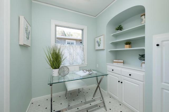 1411 Sanchez Avenue, Burlingame CA: https://media.crmls.org/mediaz/09182414-8876-4641-a90d-ee6adb76e3c1.jpg