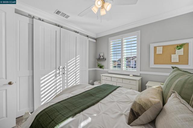 5057 Volterra Ct, Dublin CA: https://media.crmls.org/mediaz/0918a812-fc65-41b3-becc-c640385bc966.jpg