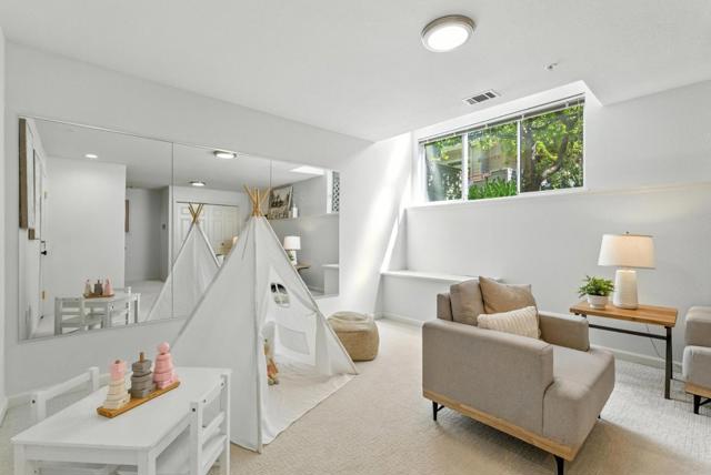 1151 La Rochelle Terrace, Sunnyvale CA: https://media.crmls.org/mediaz/09193082-5122-4cfa-8105-8c36d8ba923d.jpg