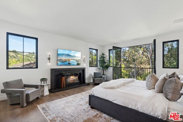 8171 Tianna Road, Los Angeles CA: https://media.crmls.org/mediaz/091972f7-200b-43db-b5c6-90328684196a.jpg