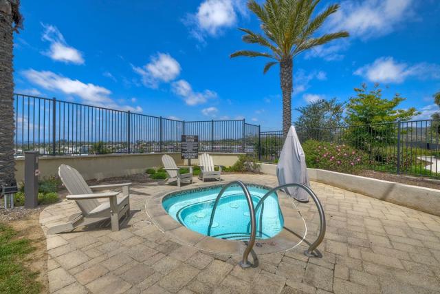 1097 Delpy View Point, Vista CA: https://media.crmls.org/mediaz/0919fef8-fa76-4ce4-a82c-b4e3dd61d55e.jpg