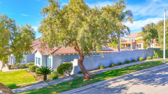 Detail Gallery Image 3 of 51 For 12492 Altura Dr, Rancho Cucamonga,  CA 91739 - 3 Beds | 3 Baths