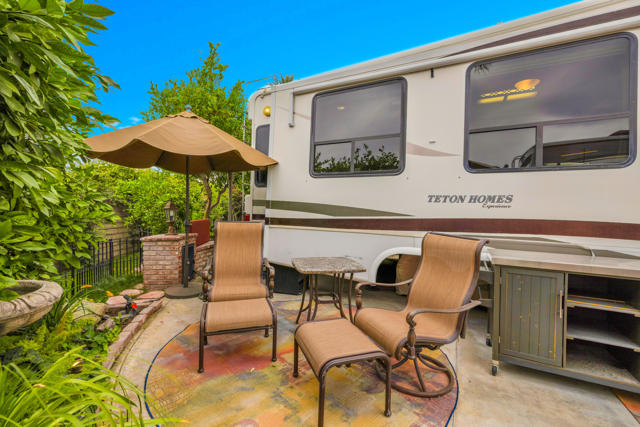 69411 Ramon Road, Cathedral City CA: https://media.crmls.org/mediaz/091b1565-fe30-4e11-9e9e-8dee77426a43.jpg