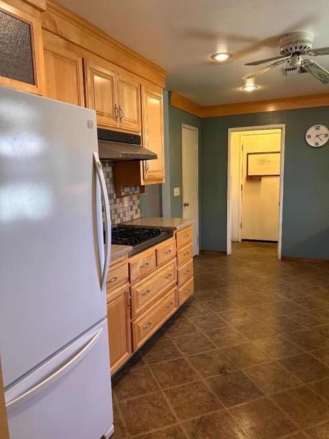 754 Meadowlark Avenue, Los Banos CA: https://media.crmls.org/mediaz/091be4e4-8f94-4b40-b815-3c69cb322e20.jpg