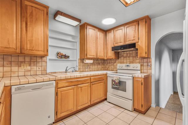 Image 16 of 53 For 1111 5th Avenue