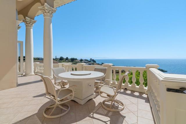 112 Holiday Drive, La Selva Beach CA: https://media.crmls.org/mediaz/091c9d63-a975-4713-a795-f691937d2903.jpg