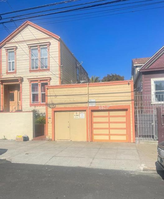 13391341 York Street, San Francisco CA: https://media.crmls.org/mediaz/091cb3d6-c767-4244-92b4-f4c9e389bf90.jpg