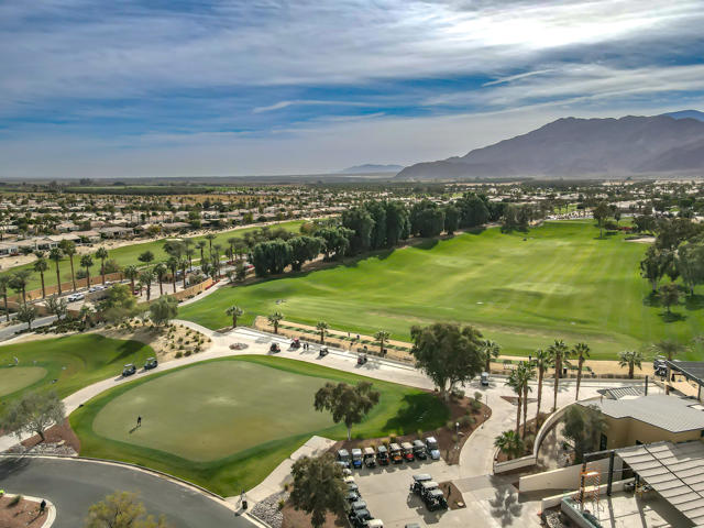 60612 Lace Leaf Court, La Quinta CA: https://media.crmls.org/mediaz/091d32e4-71b8-43df-acd0-476e03e0c995.jpg