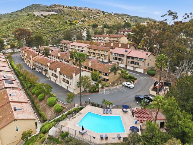 Detail Gallery Image 39 of 43 For 10794 Jeanne #UNIT F,  Santee,  CA 92071 - 2 Beds | 2/1 Baths