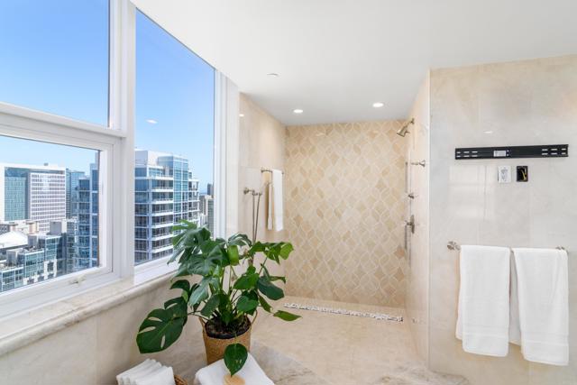 1325 Pacific Highway, San Diego CA: https://media.crmls.org/mediaz/091d719b-dd11-4e6d-b080-263ba849cfbb.jpg