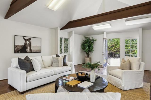 401 San Bernabe Drive, Monterey CA: https://media.crmls.org/mediaz/091dfade-7587-4456-8597-501218dae9ff.jpg
