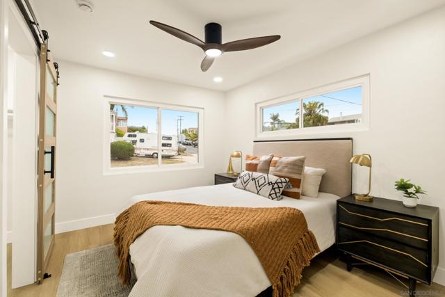 5061 Onstad St, San Diego CA: https://media.crmls.org/mediaz/091e8a09-f566-45cd-83da-5171eefd8c00.jpg