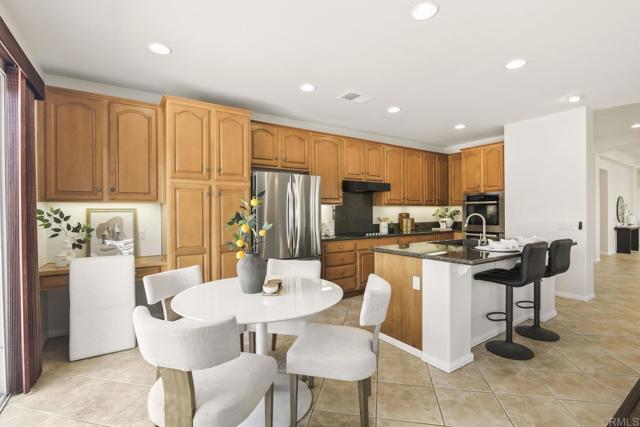 Detail Gallery Image 15 of 44 For 1633 Quailsprings, Chula Vista,  CA 91913 - 4 Beds | 2/1 Baths