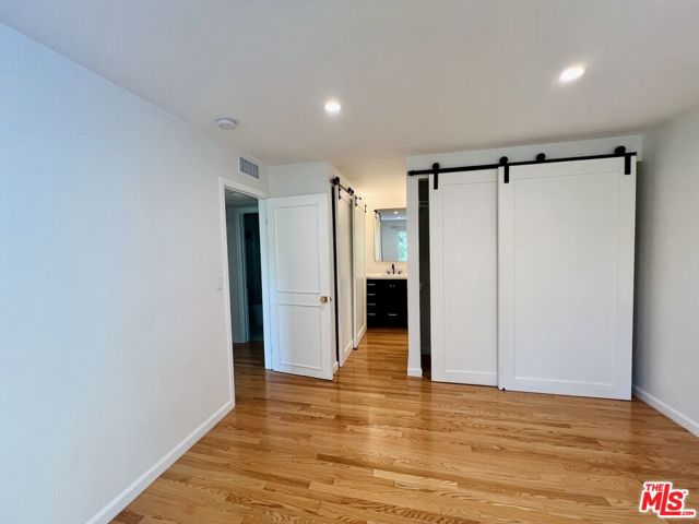 2209 Summertime Lane, Culver City CA: https://media.crmls.org/mediaz/09214539-20f0-4760-923a-4073bbce0307.jpg