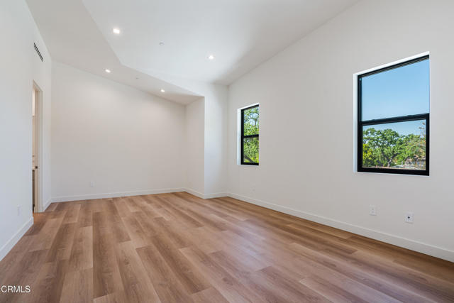 Detail Gallery Image 64 of 68 For 2821 Los Robles Rd, Thousand Oaks,  CA 91362 - 3 Beds | 2/1 Baths