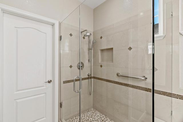 986 Governors Bay Drive, Redwood City CA: https://media.crmls.org/mediaz/0921e046-ec79-466a-a0f3-c15f6622e92e.jpg