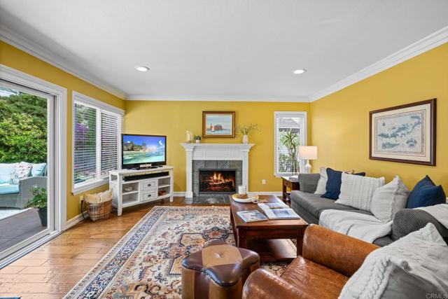 2702 Jacaranda Avenue, Carlsbad CA: https://media.crmls.org/mediaz/0922213e-9c16-4885-ace3-ce9c559f1bff.jpg