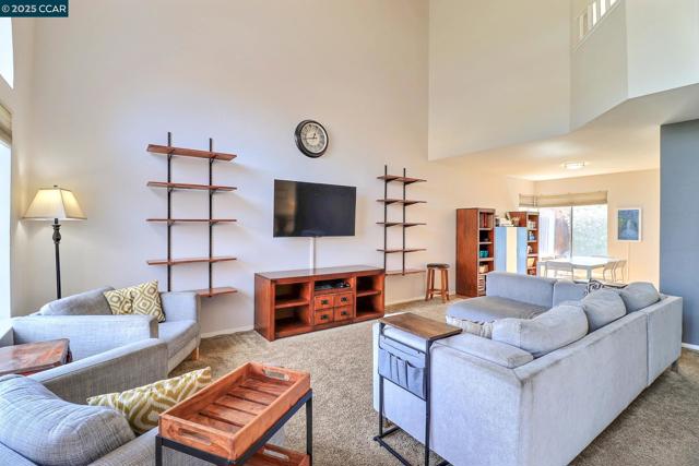 1728 Peachwillow St, Pittsburg CA: https://media.crmls.org/mediaz/09234ff6-98e7-4f1f-88d9-c84f34e35268.jpg