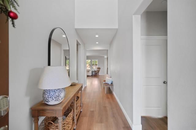 Detail Gallery Image 4 of 56 For 27702 Collier Dr, Menifee,  CA 92585 - 4 Beds | 3/1 Baths