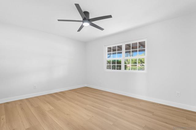 2118 Toca Ln, Ramona CA: https://media.crmls.org/mediaz/09245db2-ffe8-41aa-887c-4bd71fed528d.jpg