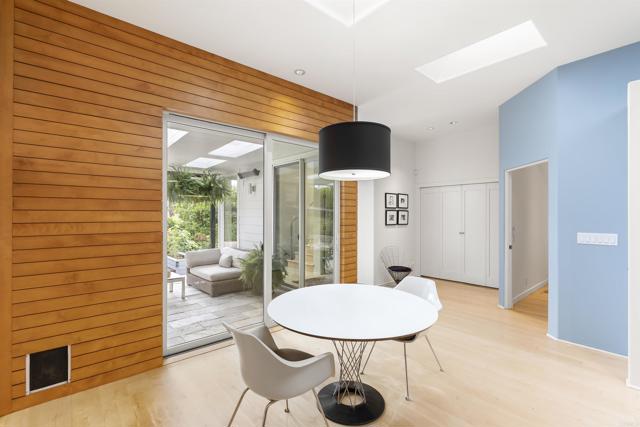 Detail Gallery Image 28 of 58 For 6028 Beaumont Ave, La Jolla,  CA 92037 - 5 Beds | 4 Baths