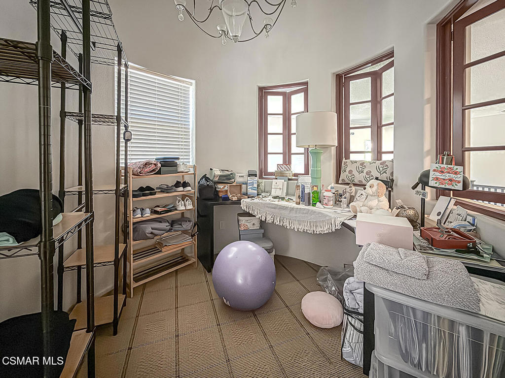 https://media.crmls.org/mediaz/092751d4-711a-4ed0-a786-c3c3e91f468a.jpg?preset=X-Large
