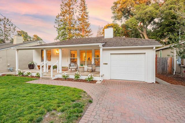 916 Peggy Lane, Menlo Park CA: https://media.crmls.org/mediaz/0928855c-d240-40fe-a1cb-ef4c170d7684.jpg