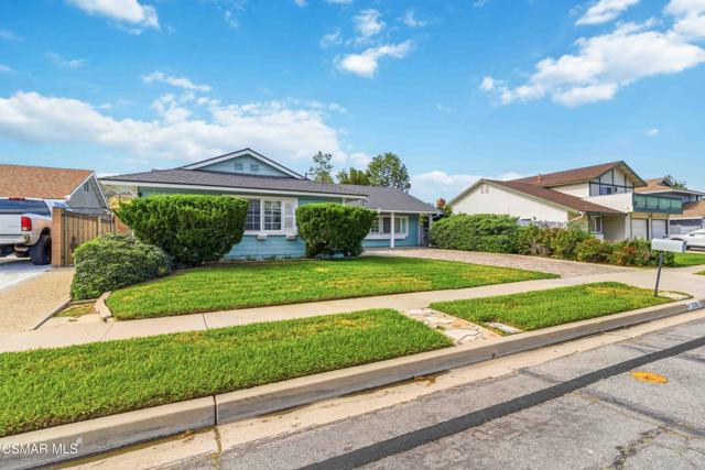 5506 Aurelia Street, Simi Valley CA: https://media.crmls.org/mediaz/0929174d-cf53-4d8a-a837-6c9c057328f7.jpg